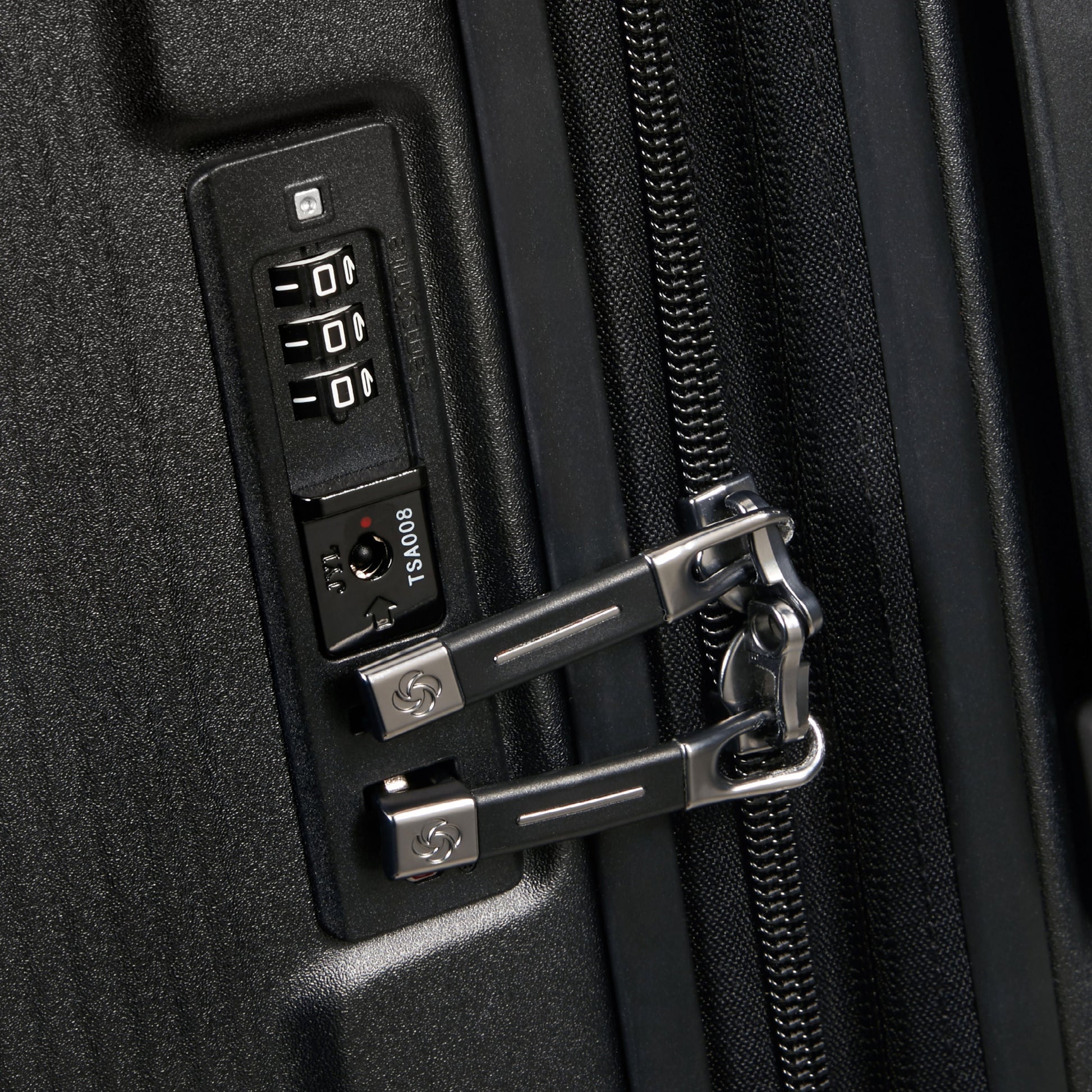 Samsonite Nuon Medium 8