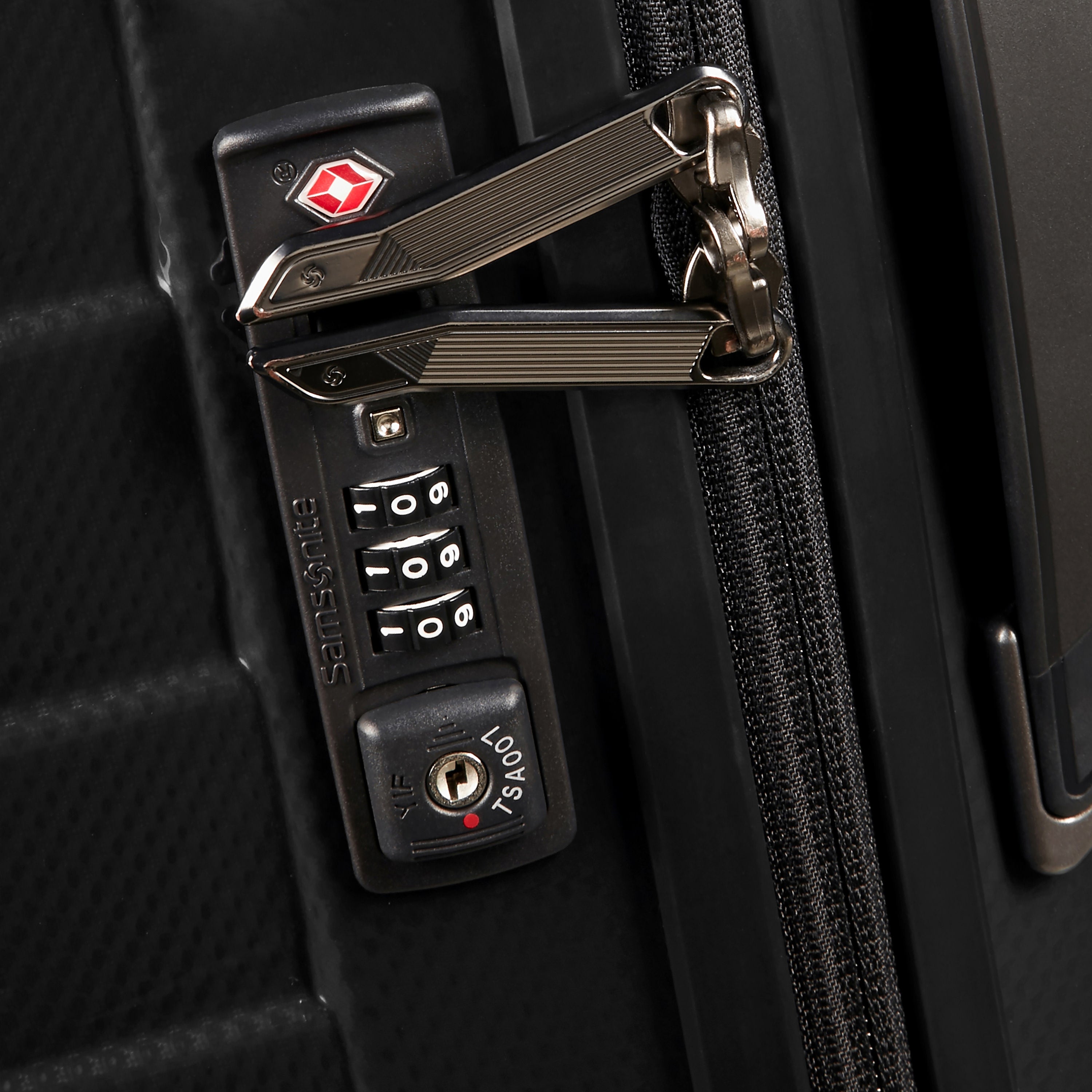 Ensemble Samsonite C-Lite 13