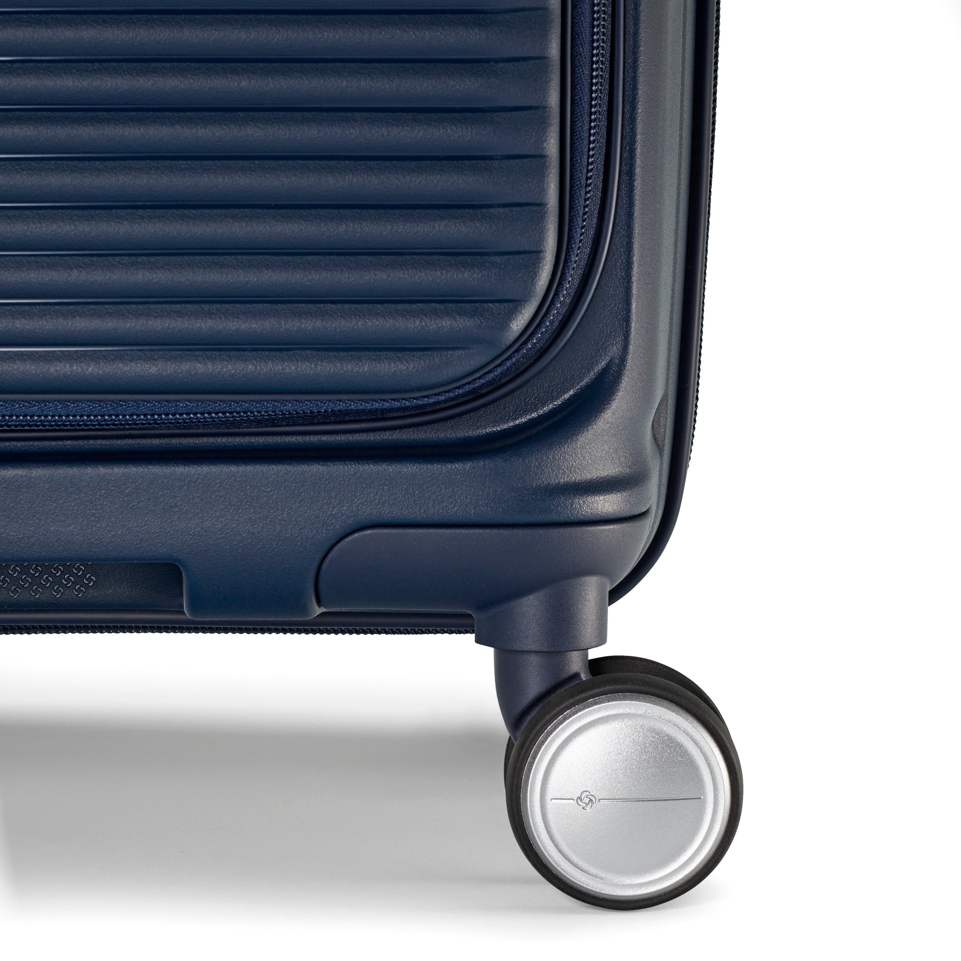 Samsonite Paralux Carry-on 32