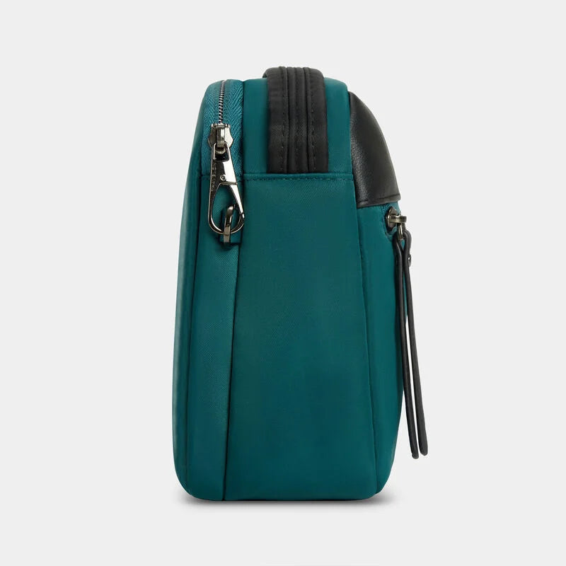 Travelon Anti-Theft Addison Small Crossbody 25