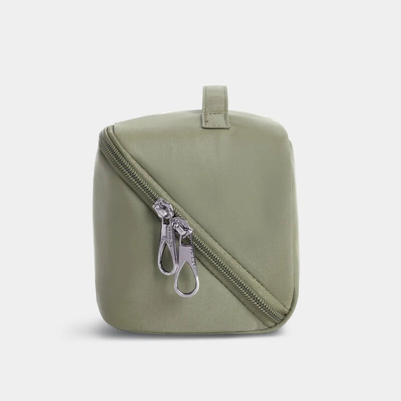 Travelon 180˚ Travel Toiletry Case 23