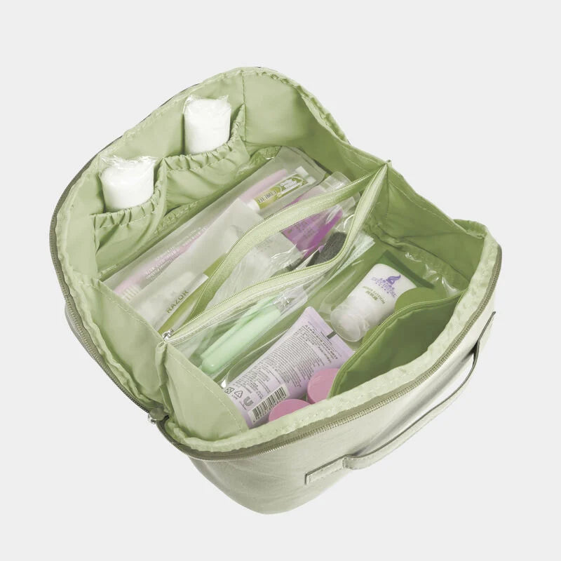 Travelon 180˚ Travel Toiletry Case 27