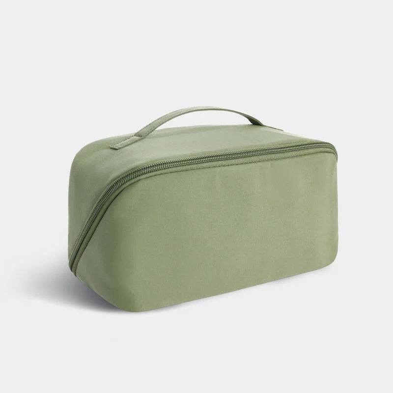 Travelon 180˚ Travel Toiletry Case 21