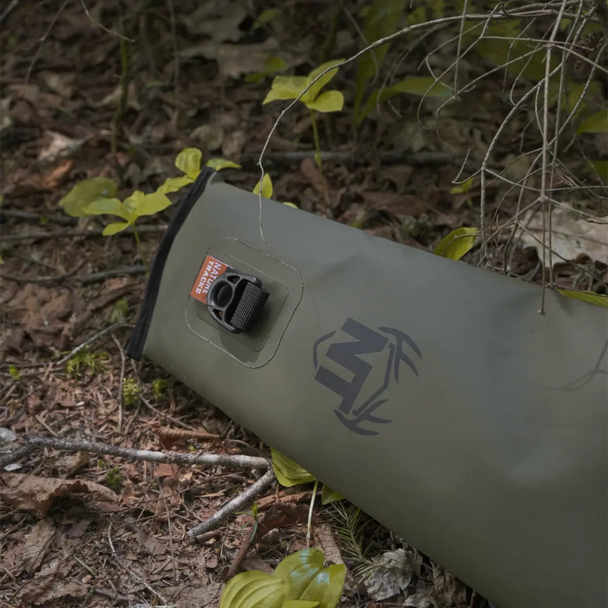 Peak Series - Étui flottant Outfitter Drypak 8
