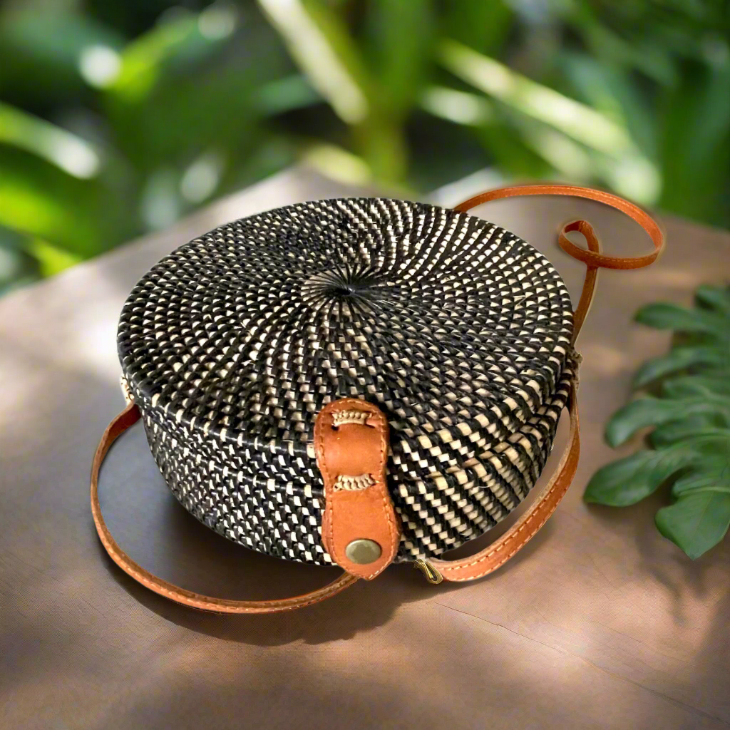 Round Rattan Purse - Black & Natural 3